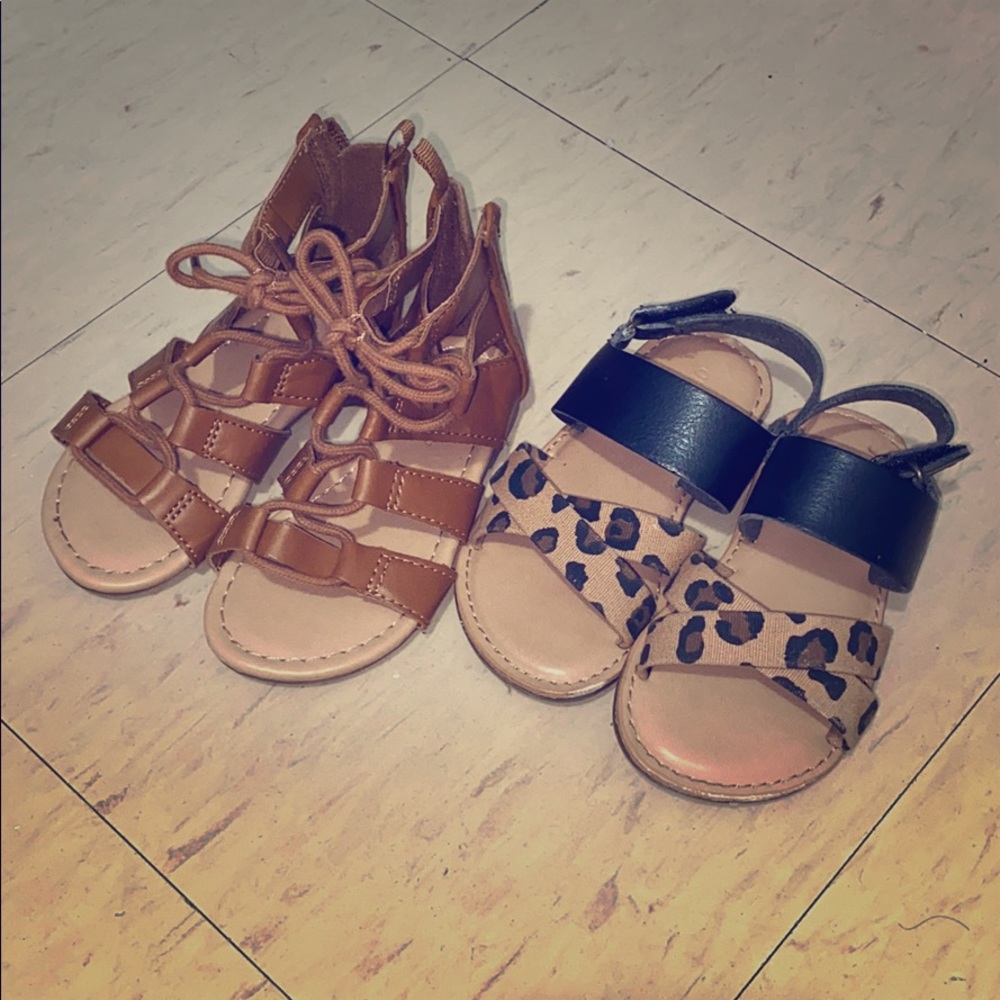 2 pairs girls sandals